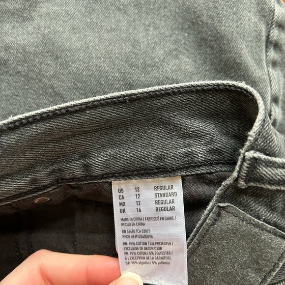 American Eagle Black distressed Jean - Picture 3 of 4